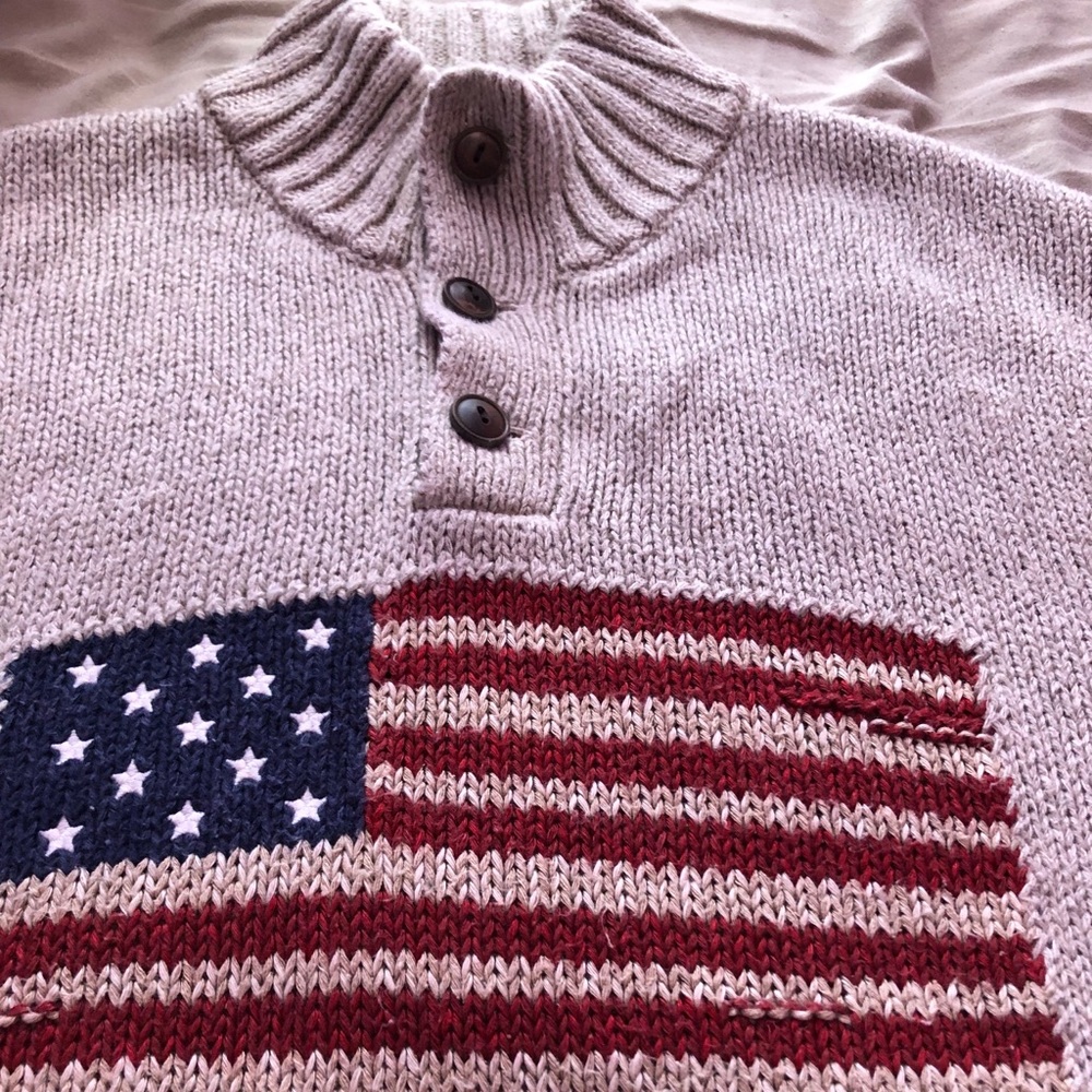 Polo Ralph Lauren Men’s Classic Flag Knit Sweater